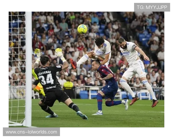 劳尔·德托马斯回归西甲，首秀进球助球队保级